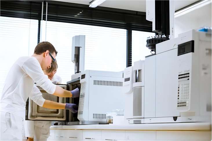 Reverse Phase Liquid Chromatography (RPLC)