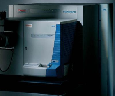 Thermo Fisher LTQ Orbitrap ETD mass spectrometer, combined with linear ion trap and Orbitrap technology, supports ETD fragmentation mode